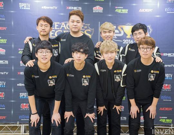 的顽强防守 的顽强防守